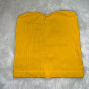 🌼 2 for $15- Yellow ribbed tube top